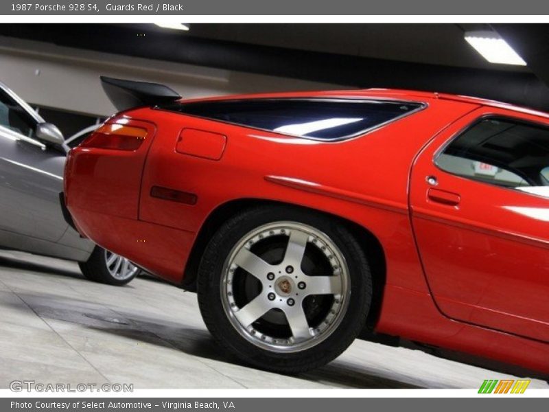 Guards Red / Black 1987 Porsche 928 S4