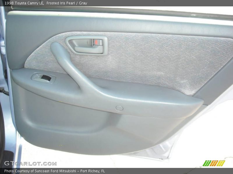 Frosted Iris Pearl / Gray 1998 Toyota Camry LE