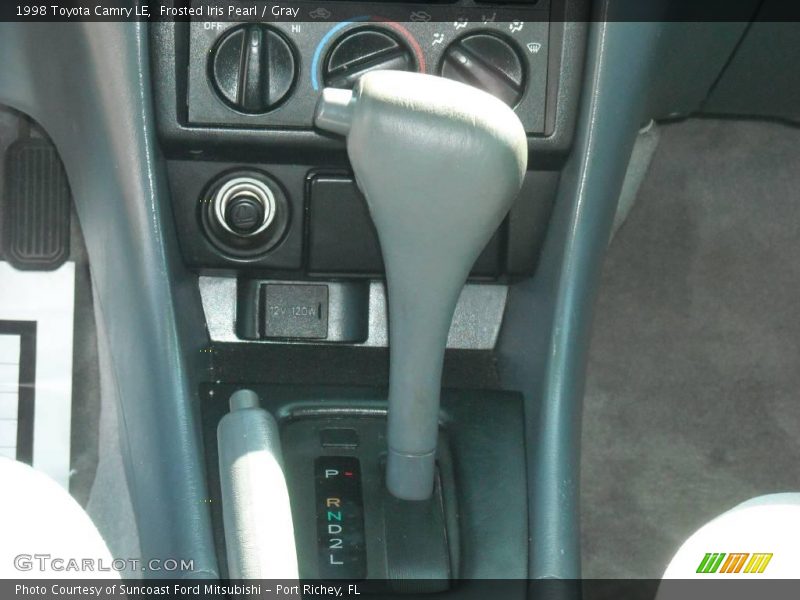 Frosted Iris Pearl / Gray 1998 Toyota Camry LE