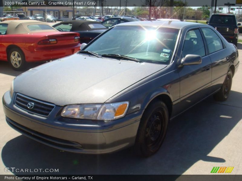 Graphite Gray Pearl / Gray 2000 Toyota Camry LE