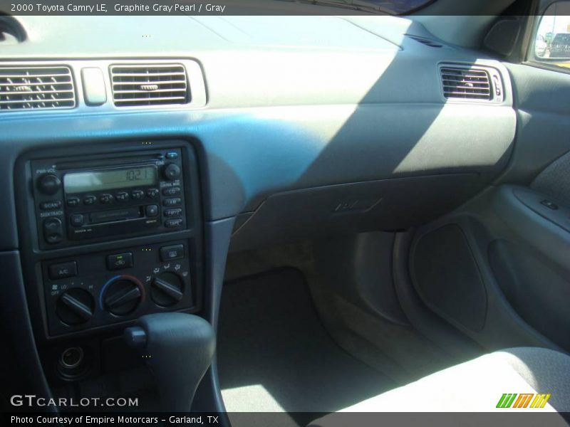 Graphite Gray Pearl / Gray 2000 Toyota Camry LE