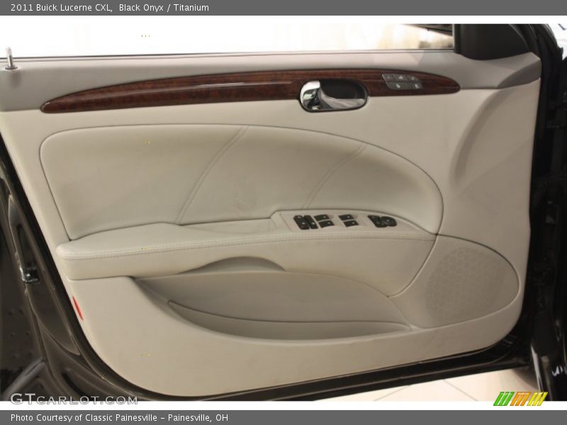 Black Onyx / Titanium 2011 Buick Lucerne CXL