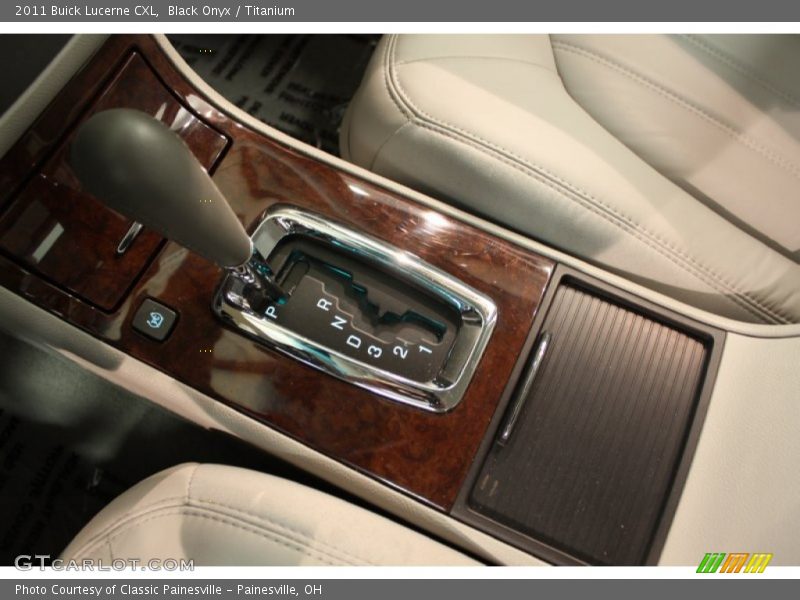 Black Onyx / Titanium 2011 Buick Lucerne CXL