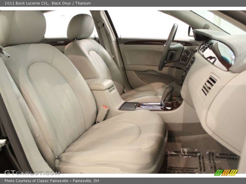 Black Onyx / Titanium 2011 Buick Lucerne CXL