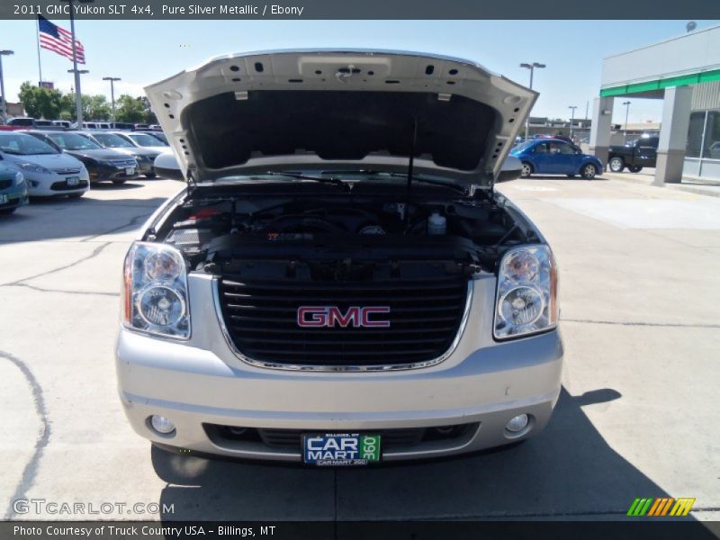Pure Silver Metallic / Ebony 2011 GMC Yukon SLT 4x4