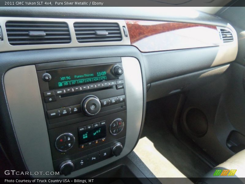 Pure Silver Metallic / Ebony 2011 GMC Yukon SLT 4x4