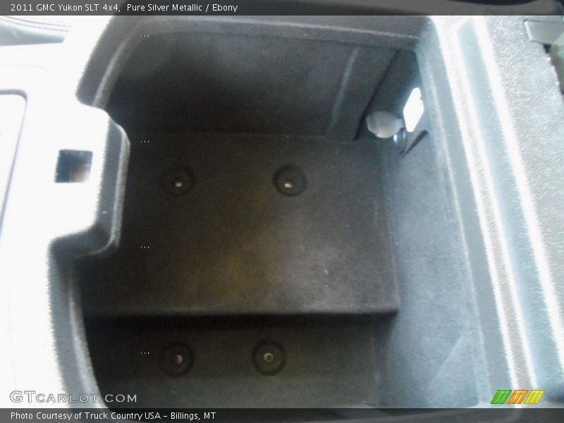 Pure Silver Metallic / Ebony 2011 GMC Yukon SLT 4x4