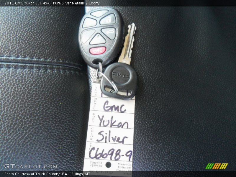 Pure Silver Metallic / Ebony 2011 GMC Yukon SLT 4x4