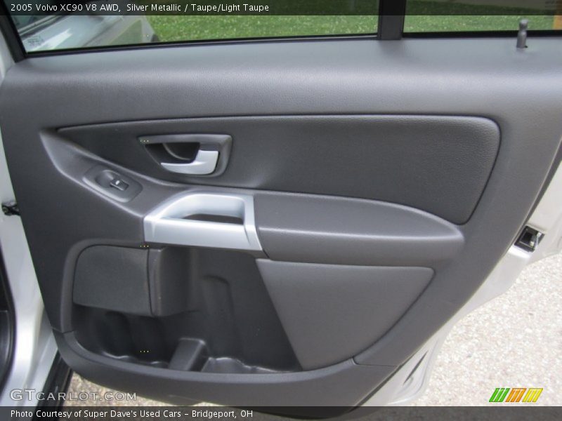 Silver Metallic / Taupe/Light Taupe 2005 Volvo XC90 V8 AWD