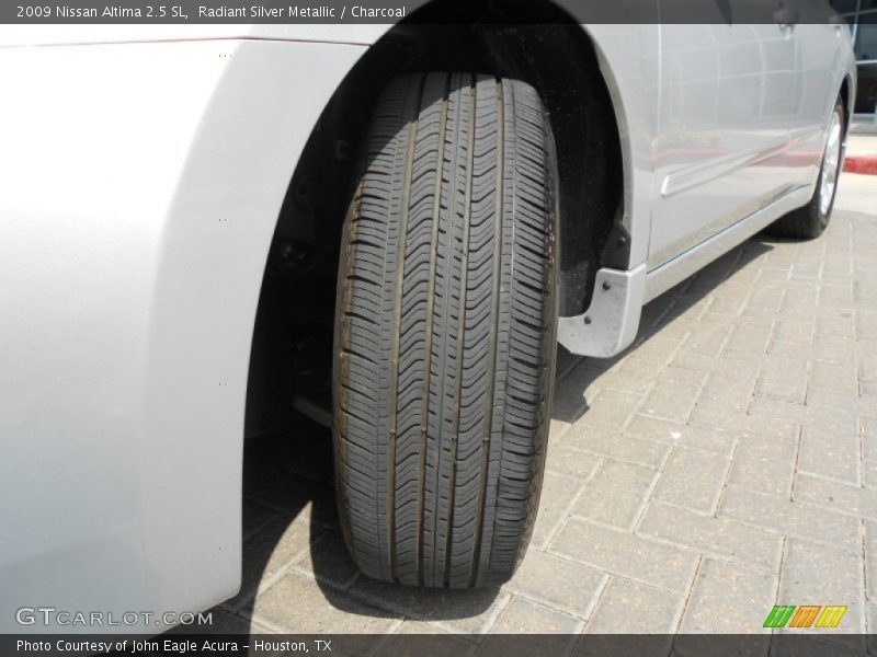 Radiant Silver Metallic / Charcoal 2009 Nissan Altima 2.5 SL