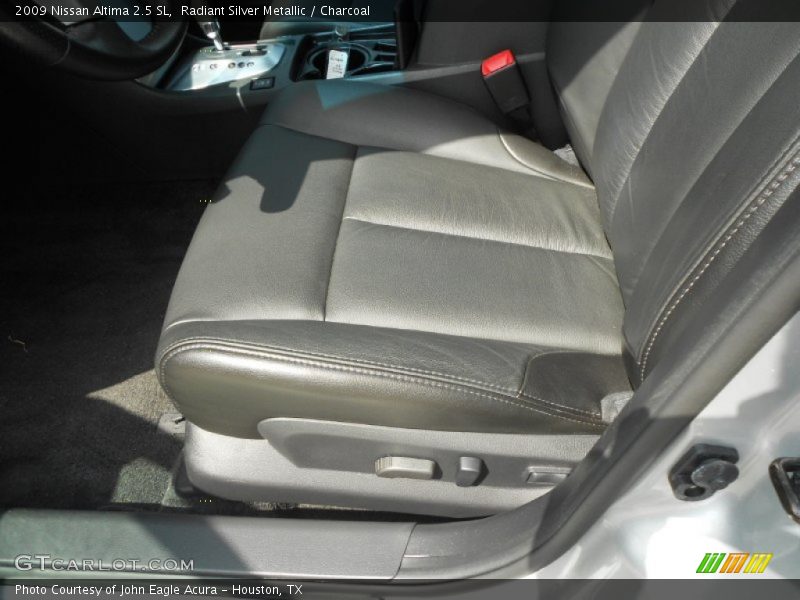 Radiant Silver Metallic / Charcoal 2009 Nissan Altima 2.5 SL