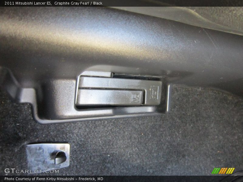 Graphite Gray Pearl / Black 2011 Mitsubishi Lancer ES