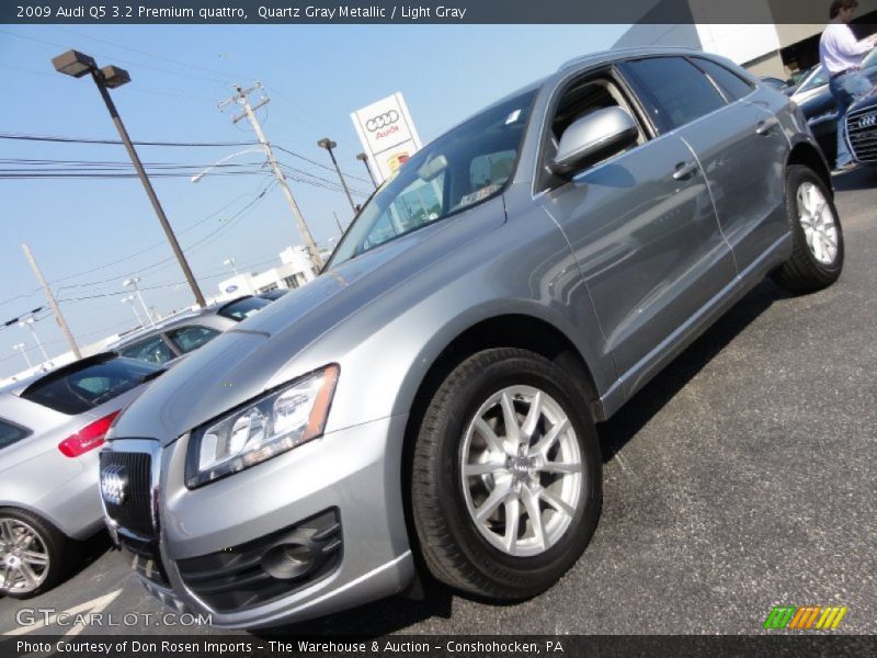 Quartz Gray Metallic / Light Gray 2009 Audi Q5 3.2 Premium quattro