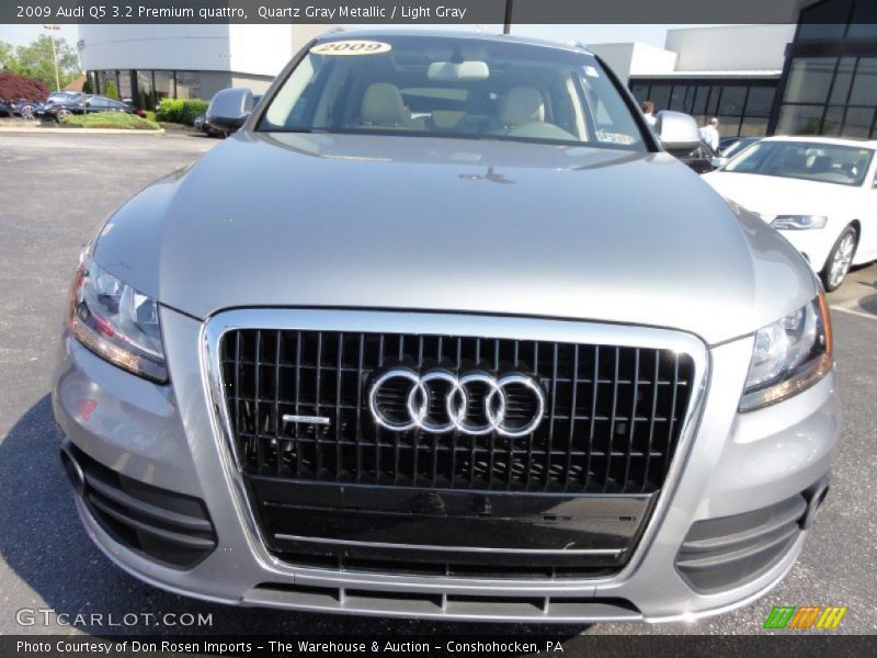 Quartz Gray Metallic / Light Gray 2009 Audi Q5 3.2 Premium quattro