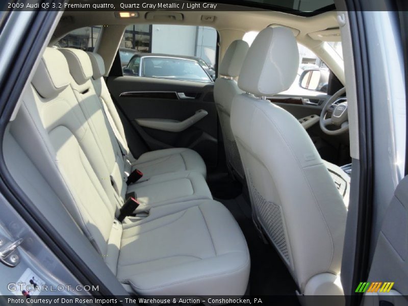 Quartz Gray Metallic / Light Gray 2009 Audi Q5 3.2 Premium quattro