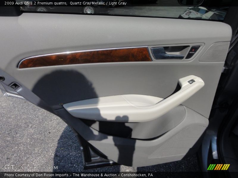Quartz Gray Metallic / Light Gray 2009 Audi Q5 3.2 Premium quattro