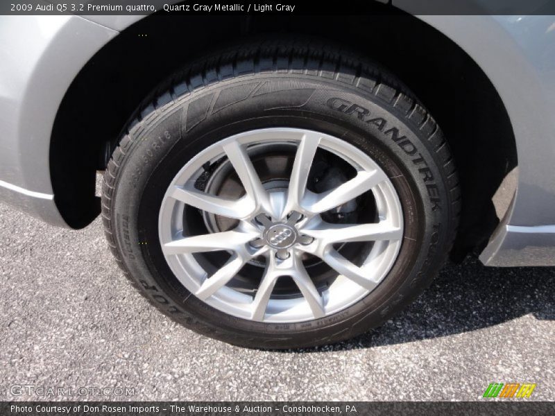 Quartz Gray Metallic / Light Gray 2009 Audi Q5 3.2 Premium quattro