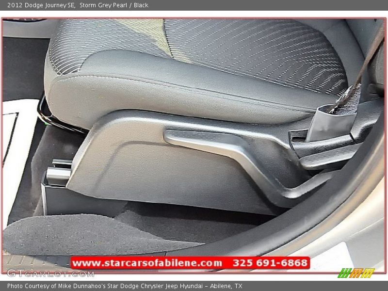 Storm Grey Pearl / Black 2012 Dodge Journey SE