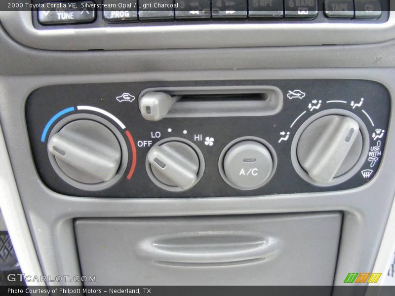 Silverstream Opal / Light Charcoal 2000 Toyota Corolla VE