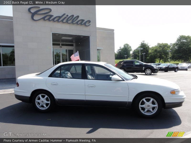 White / Medium Gray 2002 Buick Regal GS