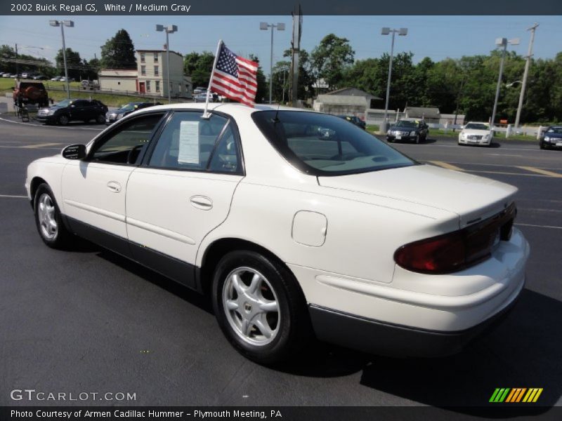 White / Medium Gray 2002 Buick Regal GS