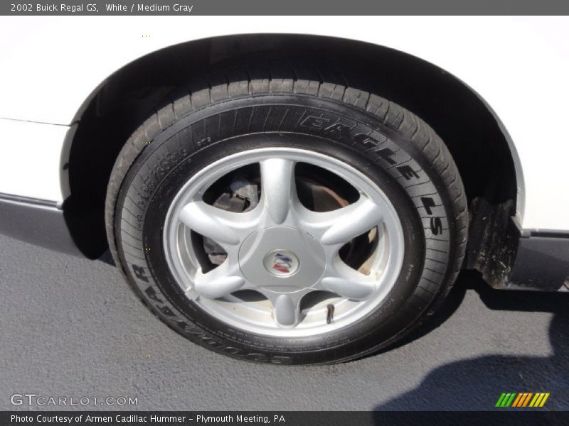 White / Medium Gray 2002 Buick Regal GS