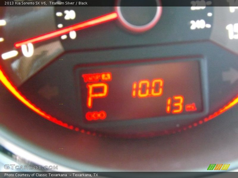 Titanium Silver / Black 2013 Kia Sorento SX V6