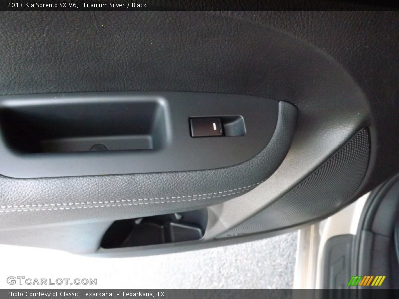 Titanium Silver / Black 2013 Kia Sorento SX V6