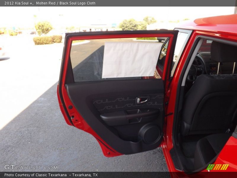 Molten Red / Black Soul Logo Cloth 2012 Kia Soul +