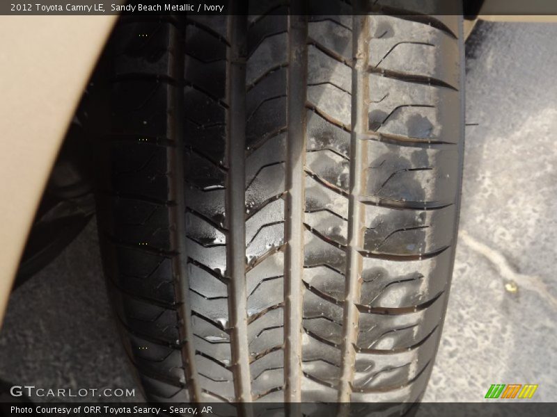 Sandy Beach Metallic / Ivory 2012 Toyota Camry LE