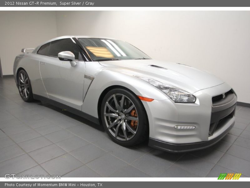Front 3/4 View of 2012 GT-R Premium