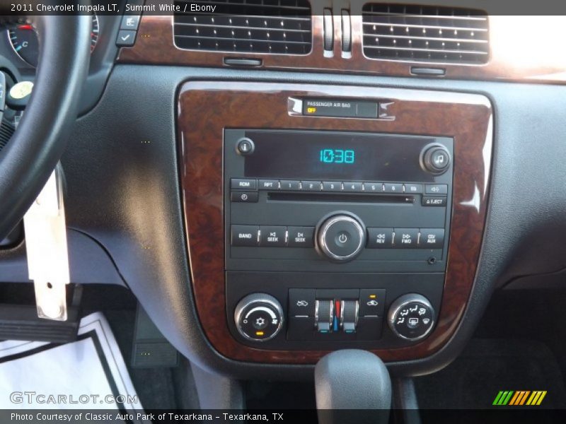 Summit White / Ebony 2011 Chevrolet Impala LT