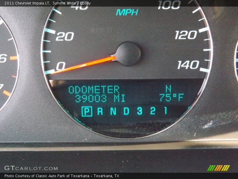 Summit White / Ebony 2011 Chevrolet Impala LT