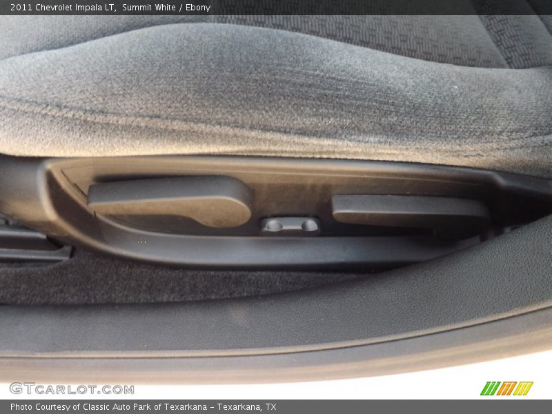 Summit White / Ebony 2011 Chevrolet Impala LT