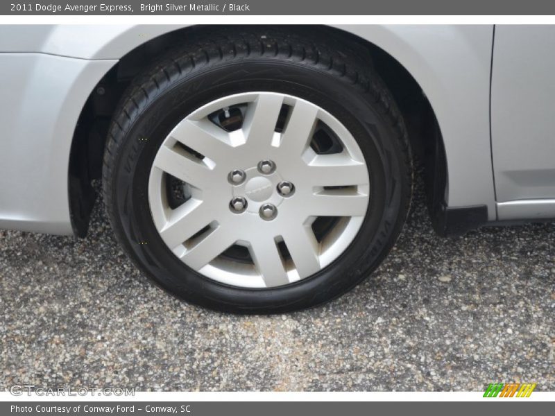Bright Silver Metallic / Black 2011 Dodge Avenger Express