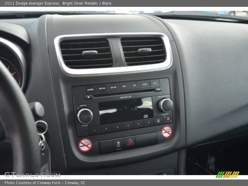 Bright Silver Metallic / Black 2011 Dodge Avenger Express
