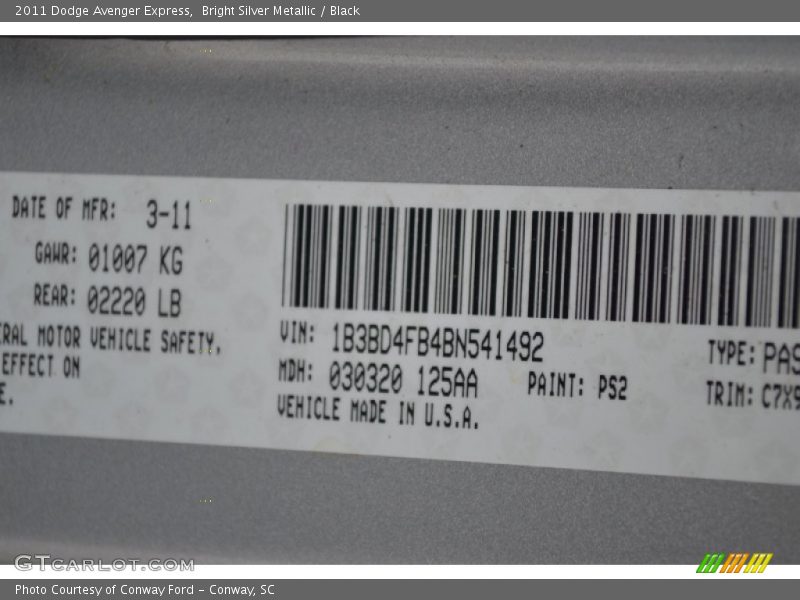 Bright Silver Metallic / Black 2011 Dodge Avenger Express