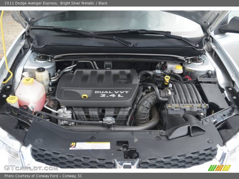 Bright Silver Metallic / Black 2011 Dodge Avenger Express
