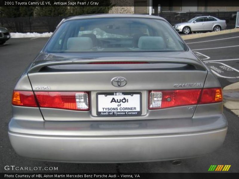 Antique Sage Pearl / Gray 2001 Toyota Camry LE V6