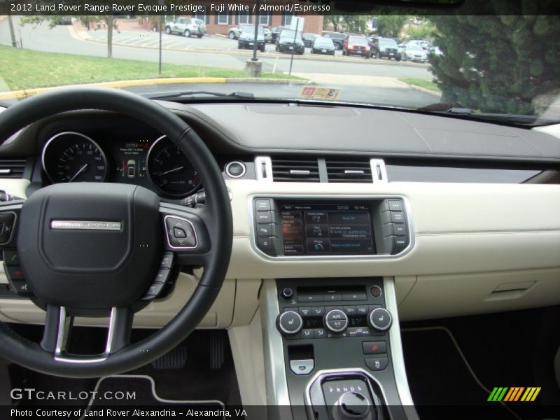 Fuji White / Almond/Espresso 2012 Land Rover Range Rover Evoque Prestige