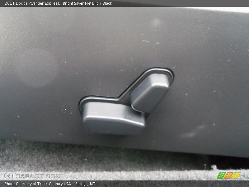 Bright Silver Metallic / Black 2011 Dodge Avenger Express