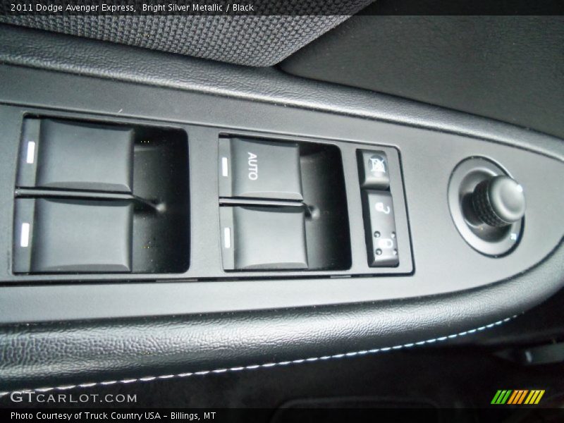 Bright Silver Metallic / Black 2011 Dodge Avenger Express