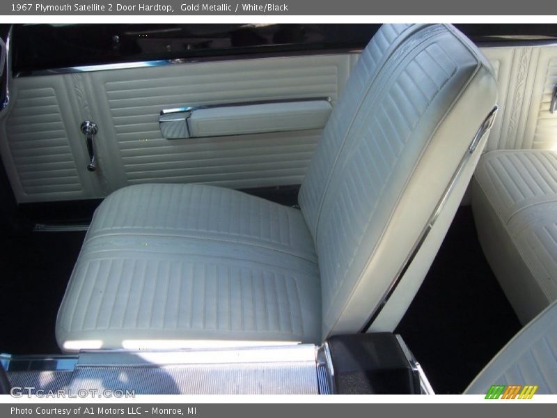  1967 Satellite 2 Door Hardtop White/Black Interior