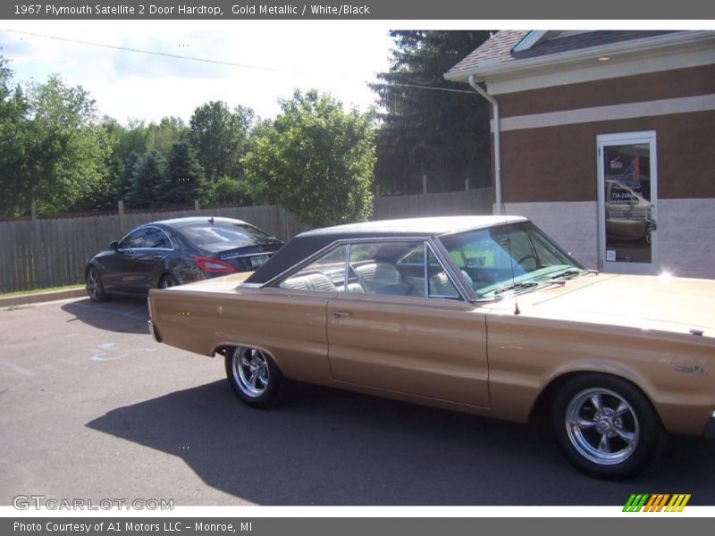 Gold Metallic / White/Black 1967 Plymouth Satellite 2 Door Hardtop