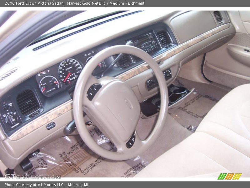 Harvest Gold Metallic / Medium Parchment 2000 Ford Crown Victoria Sedan