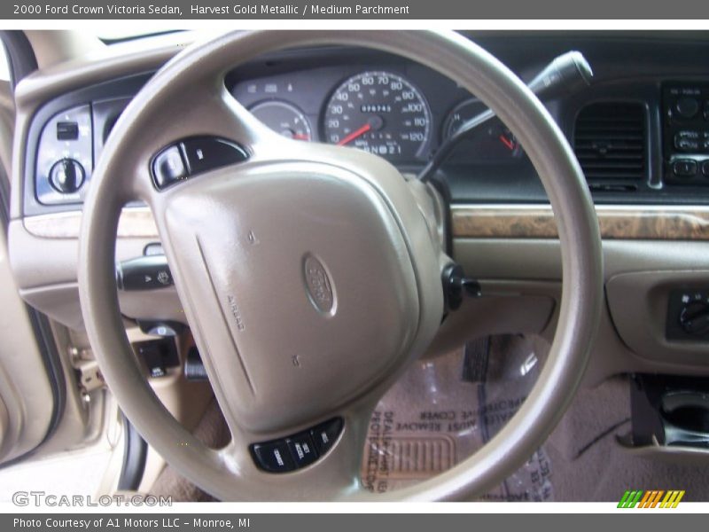 Harvest Gold Metallic / Medium Parchment 2000 Ford Crown Victoria Sedan