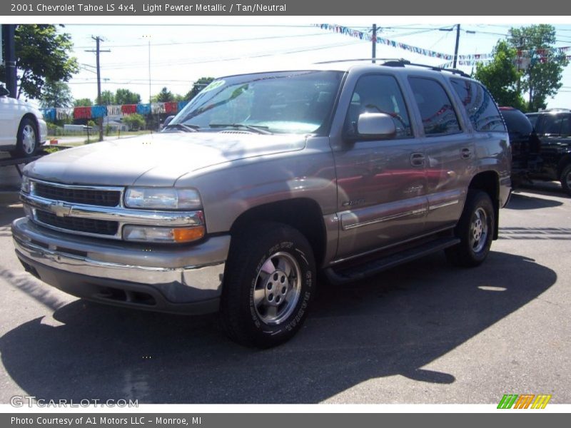 Light Pewter Metallic / Tan/Neutral 2001 Chevrolet Tahoe LS 4x4