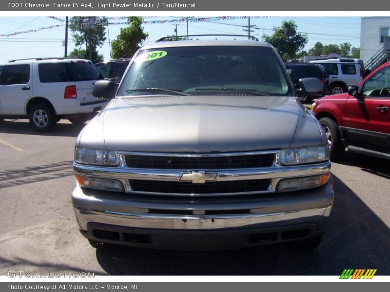 Light Pewter Metallic / Tan/Neutral 2001 Chevrolet Tahoe LS 4x4