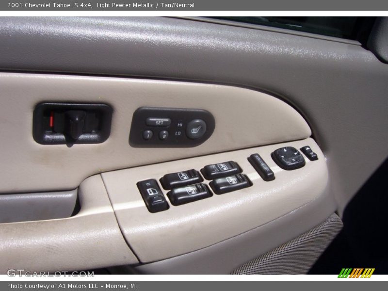 Light Pewter Metallic / Tan/Neutral 2001 Chevrolet Tahoe LS 4x4