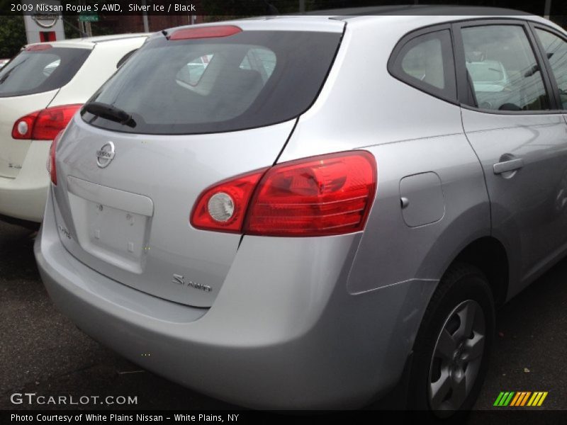 Silver Ice / Black 2009 Nissan Rogue S AWD